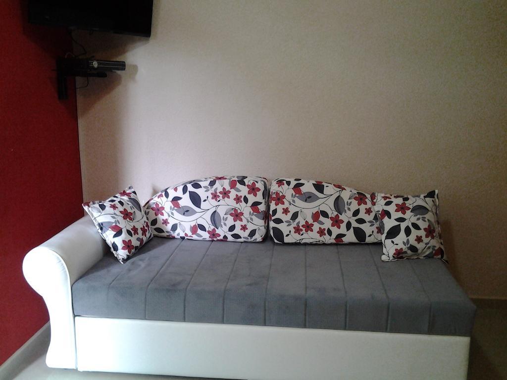 Ljuta No 11 *